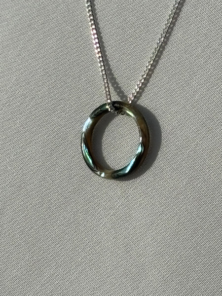 pāua sphere necklace