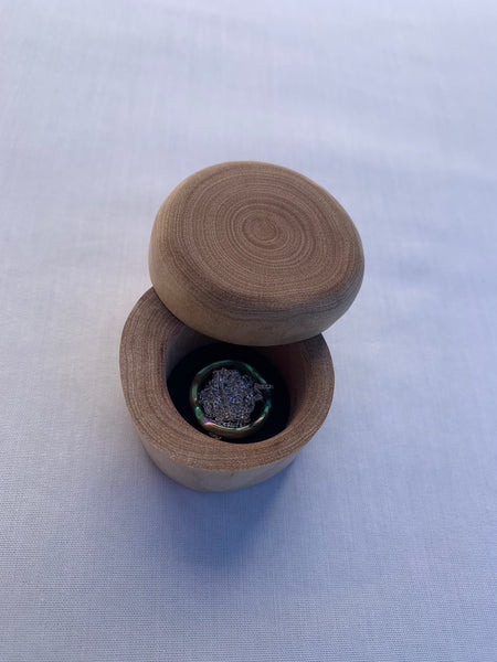 pāua sphere necklace
