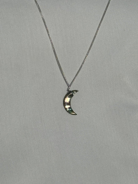 pāua moon necklace