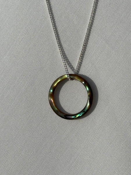pāua sphere necklace