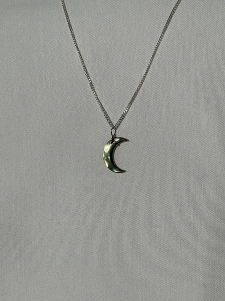 pāua moon necklace