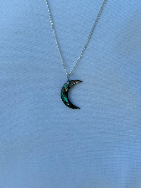pāua moon necklace