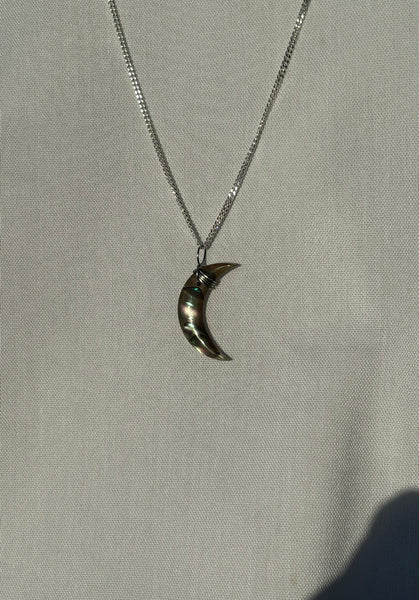 pāua moon necklace