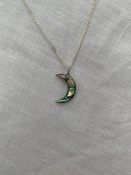 pāua moon necklace