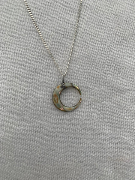 pāua moon necklace