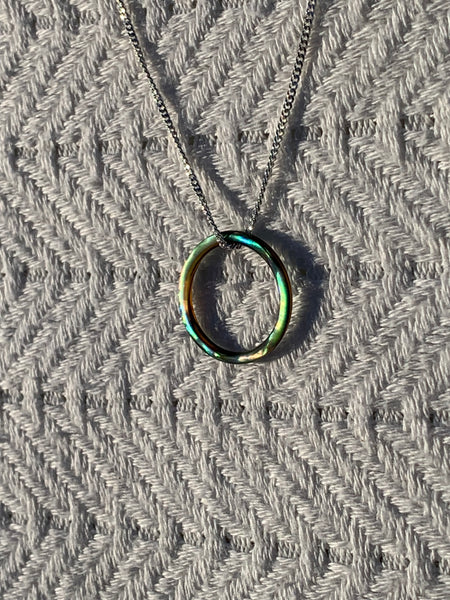 pāua sphere necklace