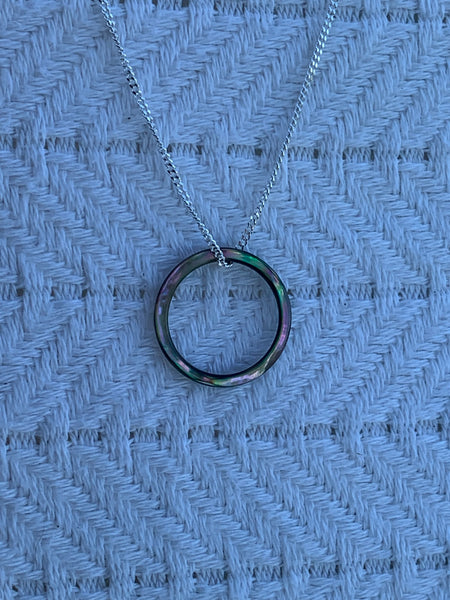 pāua sphere necklace