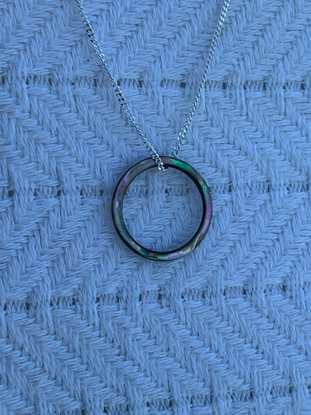pāua sphere necklace