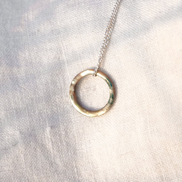 pāua sphere necklace