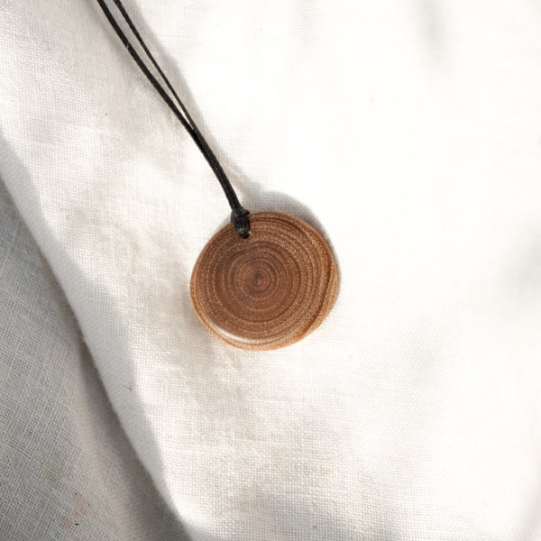 wooden disk cord necklace