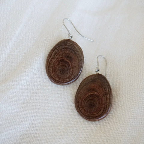 Wooden disk earrings