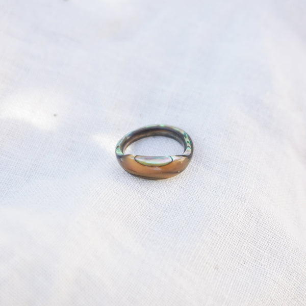 Lea pāua signet ring